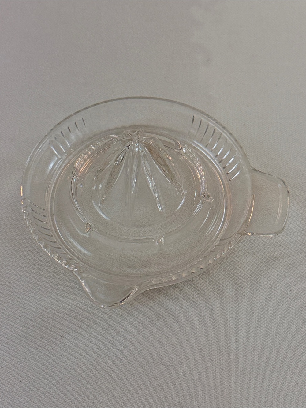 Clear Glass Citrus Juicer Reamer